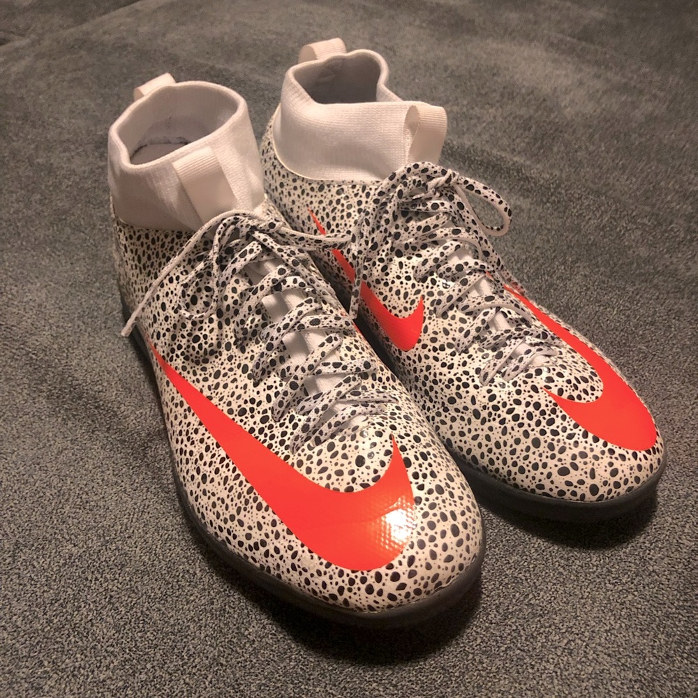 NIKE YOUTH MERCURIAL SUPERFLY 7 ACADEMY CR7 TURF SHOE